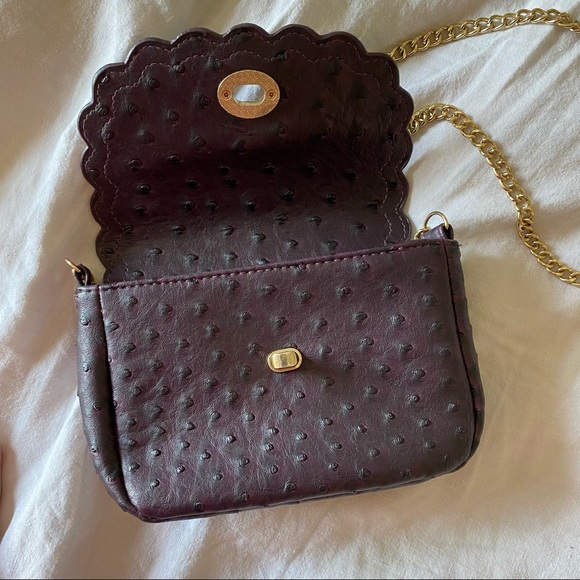 Purple ostrich ASOS mini crossbody bag gold chain - Picture 3 of 8